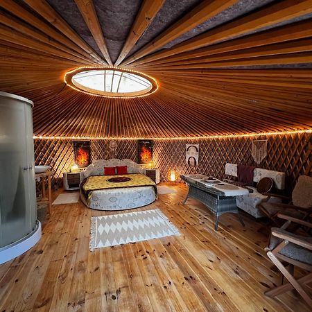 Jurta Hotel Balatongyoeroek Ngoại thất bức ảnh
