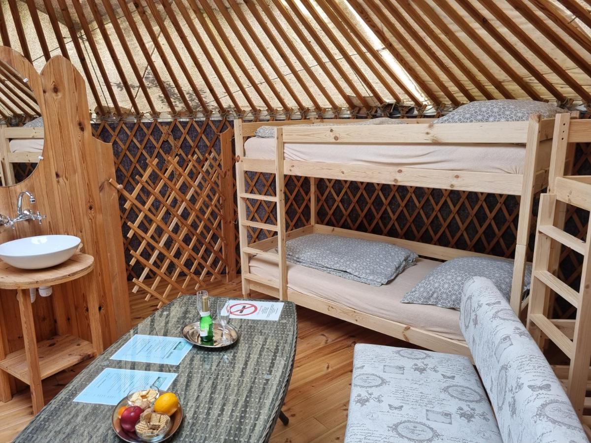 Jurta Hotel Balatongyoeroek Ngoại thất bức ảnh