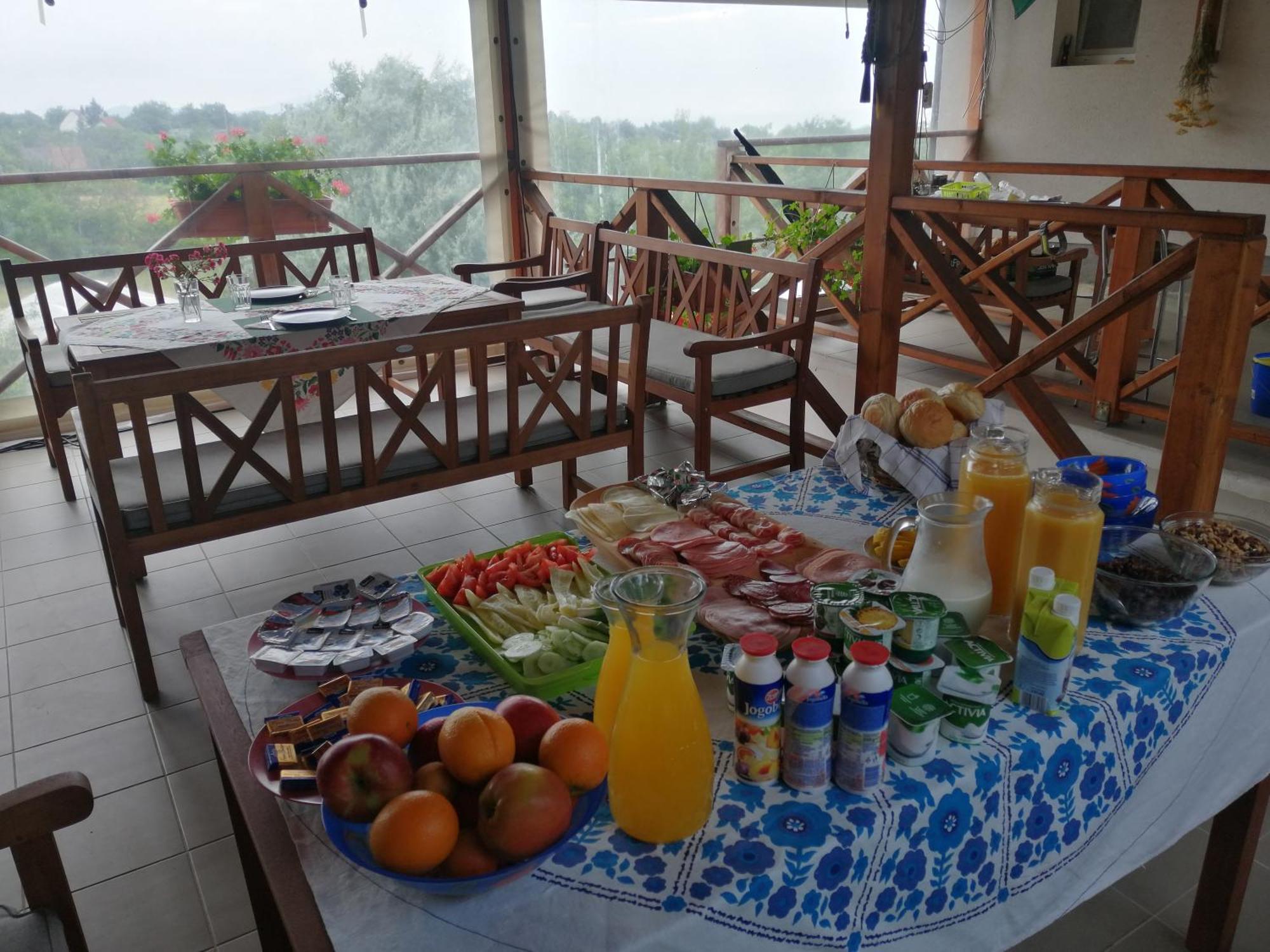 Jurta Hotel Balatongyoeroek Ngoại thất bức ảnh
